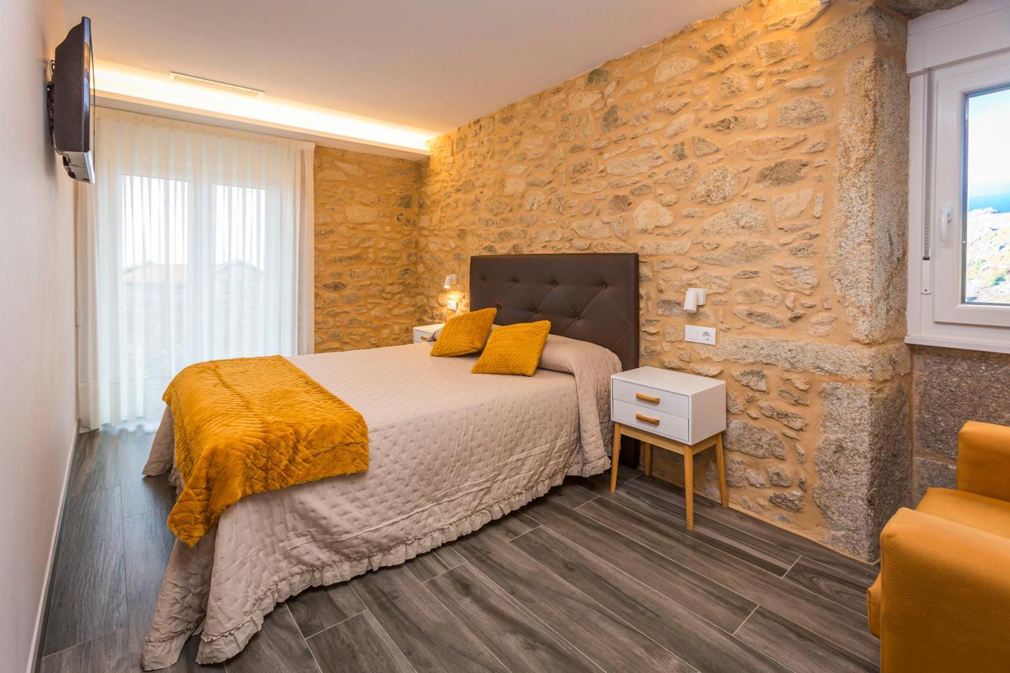 Apartamentos Curras En Tourinan Exterior photo